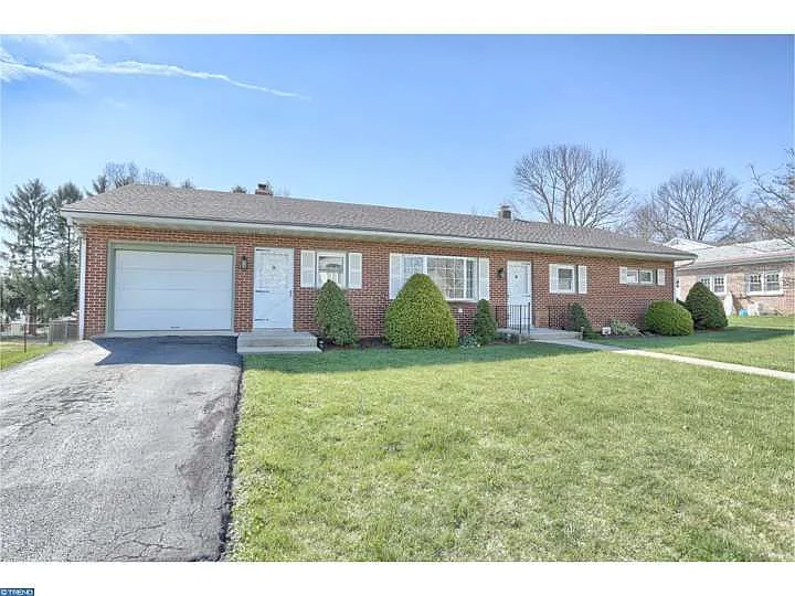 734 Lobelia Ave photo 1