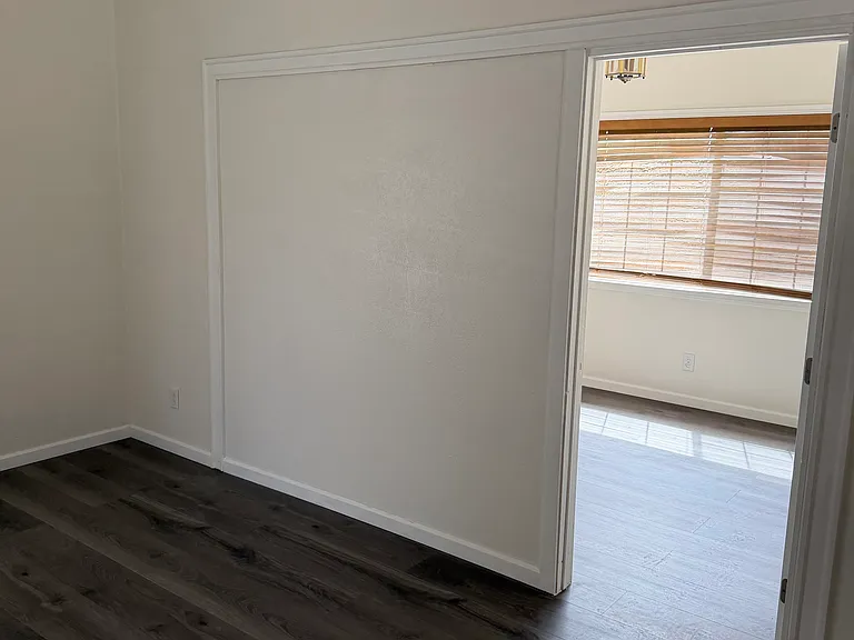 3239 N Mountain View Ave — Photo 8