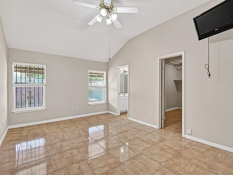 9918 Pierre Ct — Photo 12