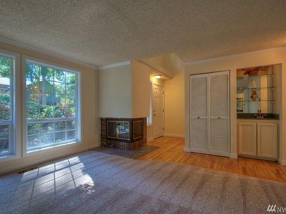 3rd image of 1035 156th Ave NE APT 36
