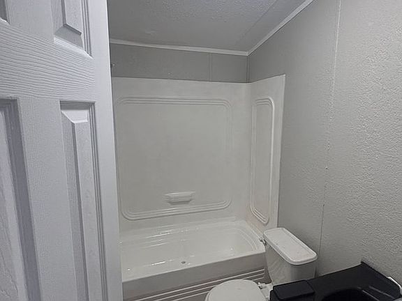 4th image of 26 Pitus Rd