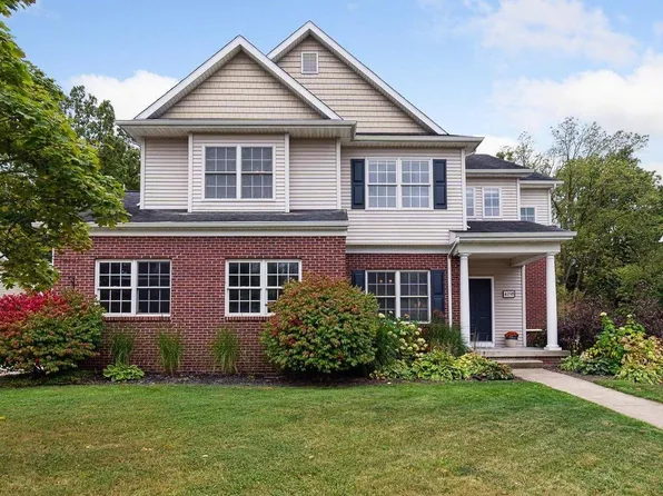 4198 Oak St, Grand Blanc, MI 48439