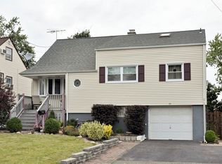 39 Inverness Ter, Fords, NJ 08863