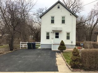 909 Low Ave, Waukegan, IL