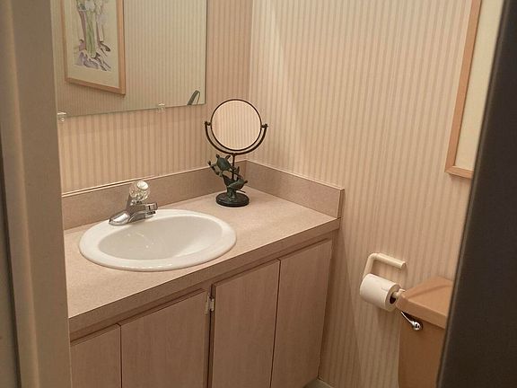 5th image of 5065 Crooks Rd APT 49