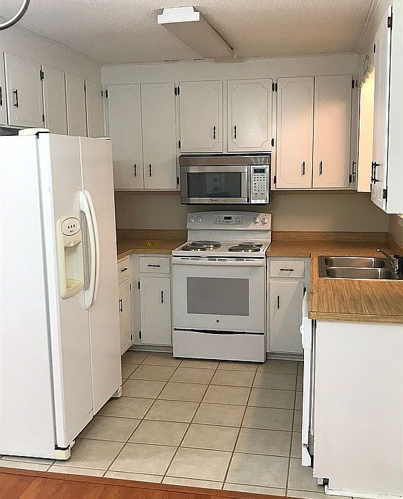 1st image of 2916 Lonsdale Dr