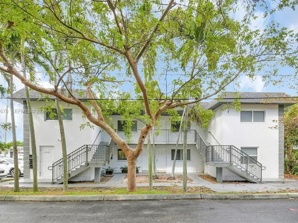 407 SE 9th Ct APT 3, Hallandale, FL 33009