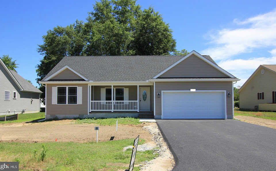1st image of 304 E 5th St Lot 90