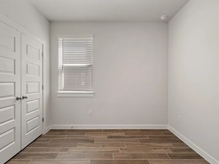 368 Banff Dr — Photo 24
