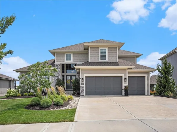 17309 Stearns St, Overland Park, KS 66221