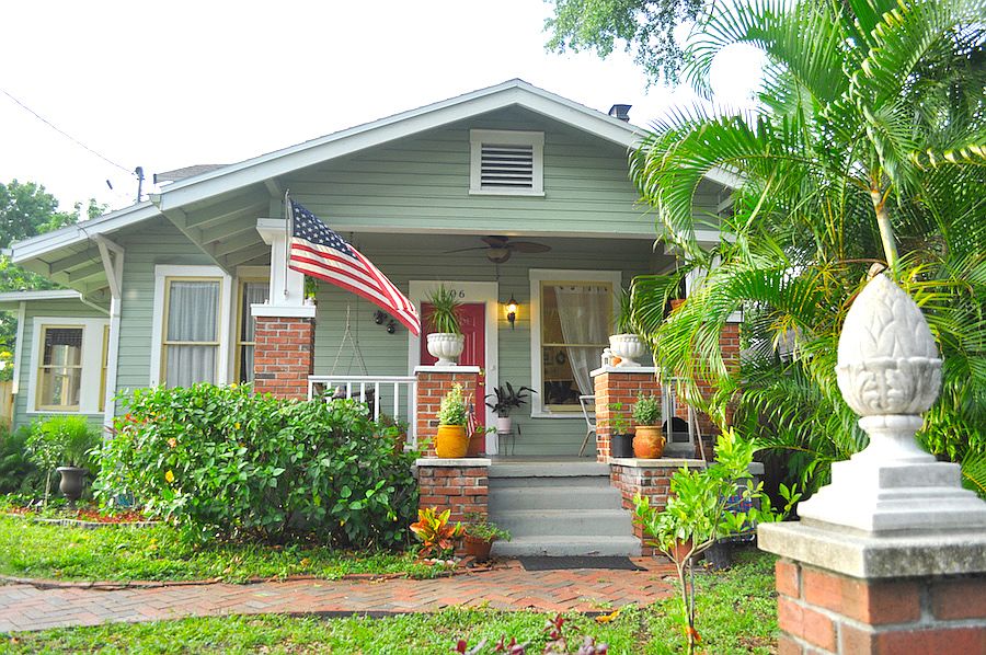 1st image of 606 E Louisiana Ave