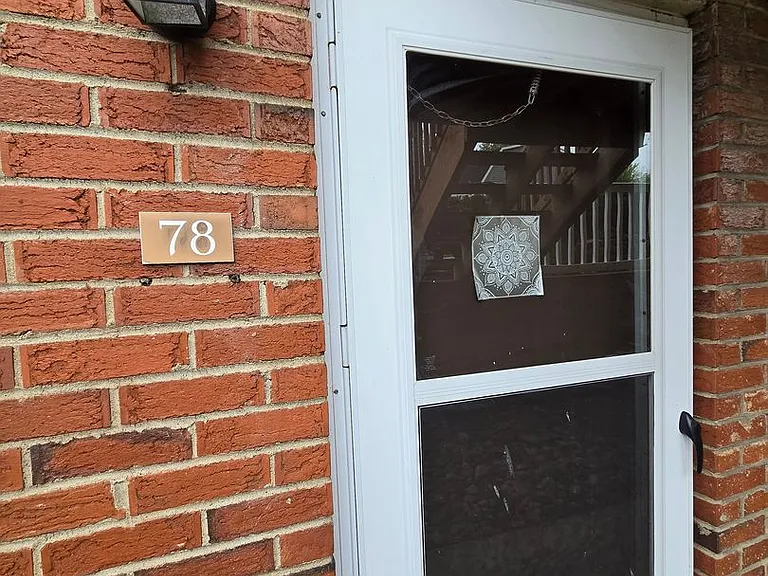 924 Seneca Ct — Photo 18