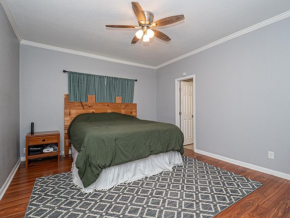 5th image of 2624 Bambi Ln