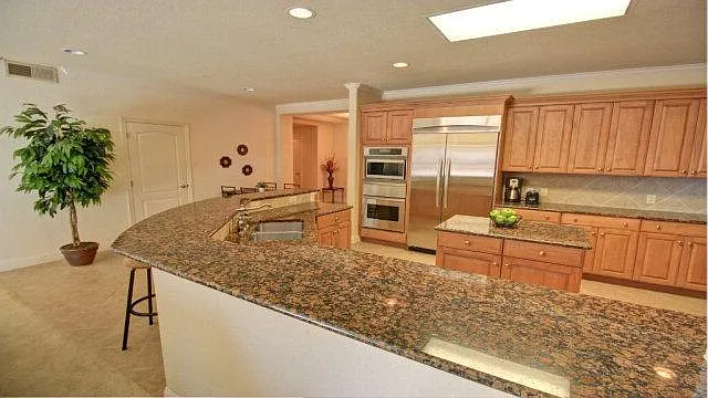 201 W Capricorn Dr #N102 — Photo 5