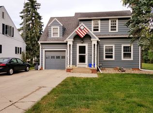 211 S Virginia Ave, Mason City, IA 50401