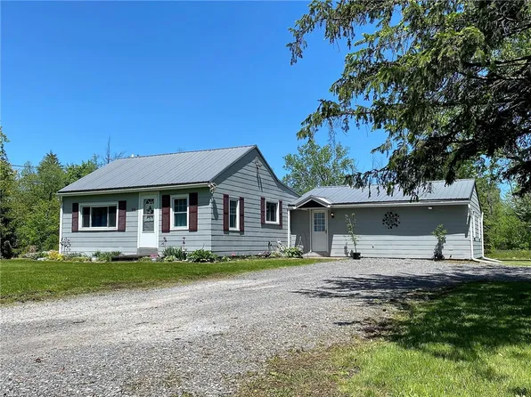 66 Gilmore Rd, Brockport, NY 14420