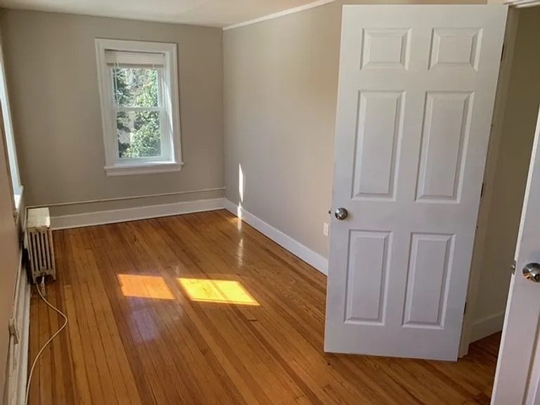 112 E Mount Airy Ave — Photo 6