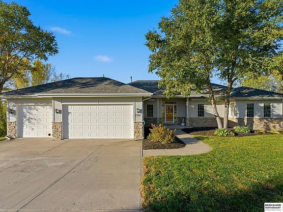 2nd image of 23322 Schram Rd