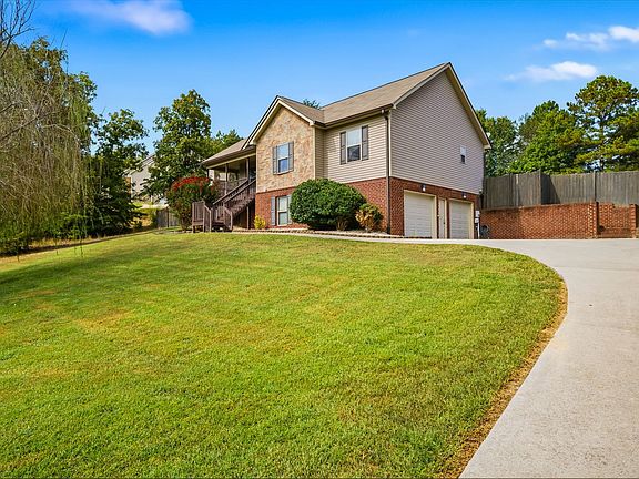 2nd image of 257 Home Place Ct SE