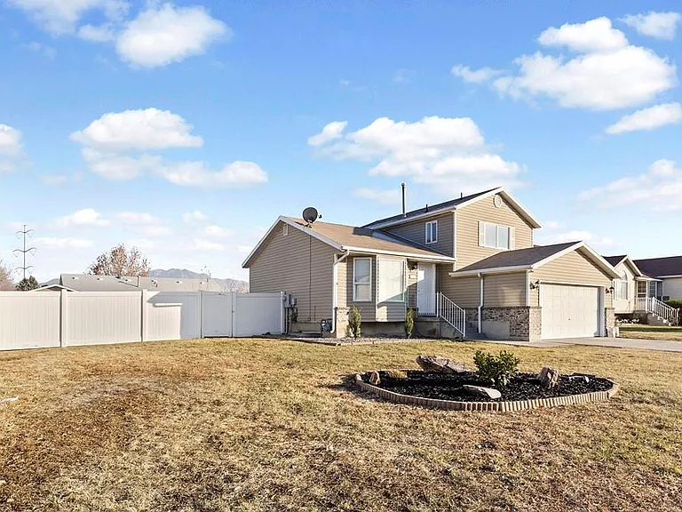 3711 S Queenspointe Ln — Photo 17