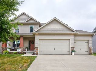 115 Abigail Ln, Waukee, IA 50263