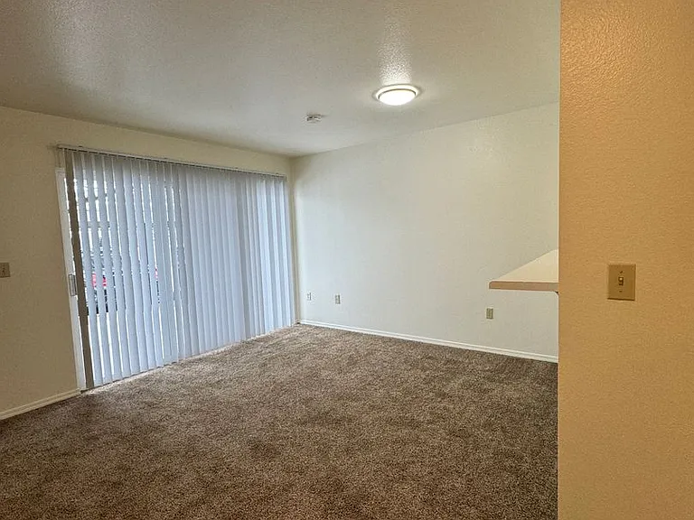 10827 Ustick Rd #203 — Photo 2