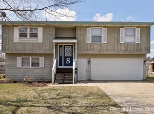 583 Vida Cir, Coopersville, MI