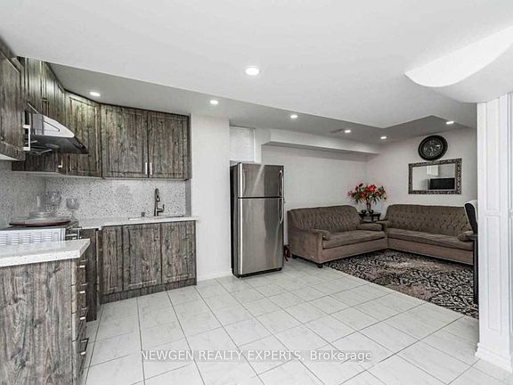 2nd image of 24 Thornapple St