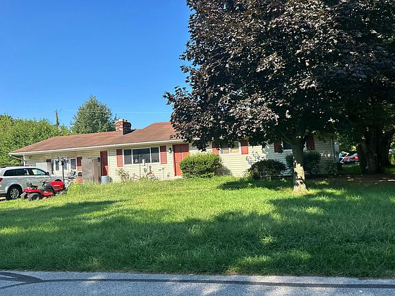 2nd image of 3045 Circle Dr