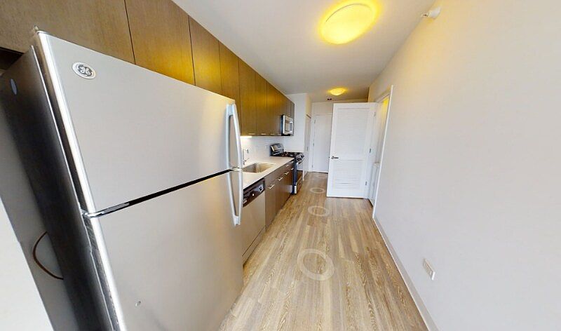 1st image of 622 N Wells St #1