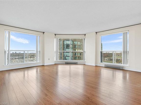 4th image of 2155 Burnhamthorpe Rd W #1604