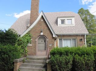 1004 Ridge Ave, New Cumberland, WV 26047