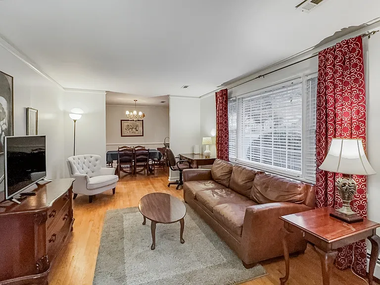 5525 S Garthdale Rd — Photo 2