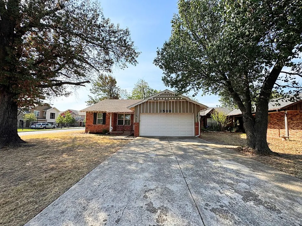 1500 NW 89th St