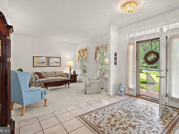 4th image of 509 Dogwood Dr