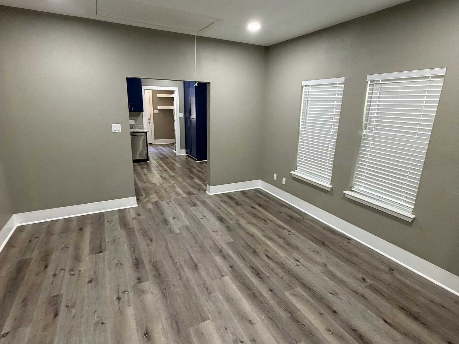 2 bed, 1180 sqft, $1,450 — Photo 4