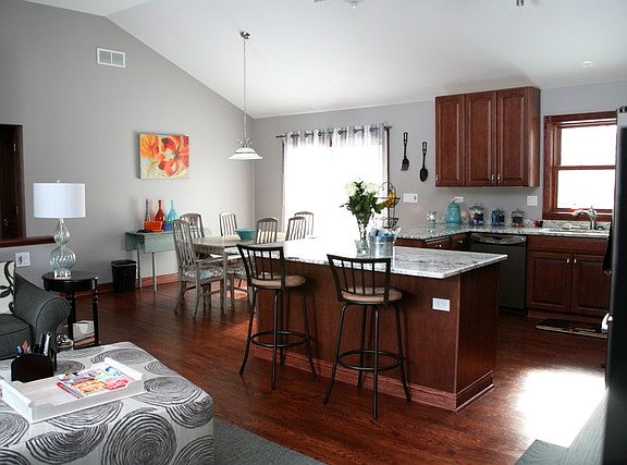 3rd image of 1226 Orchard Hill Ct