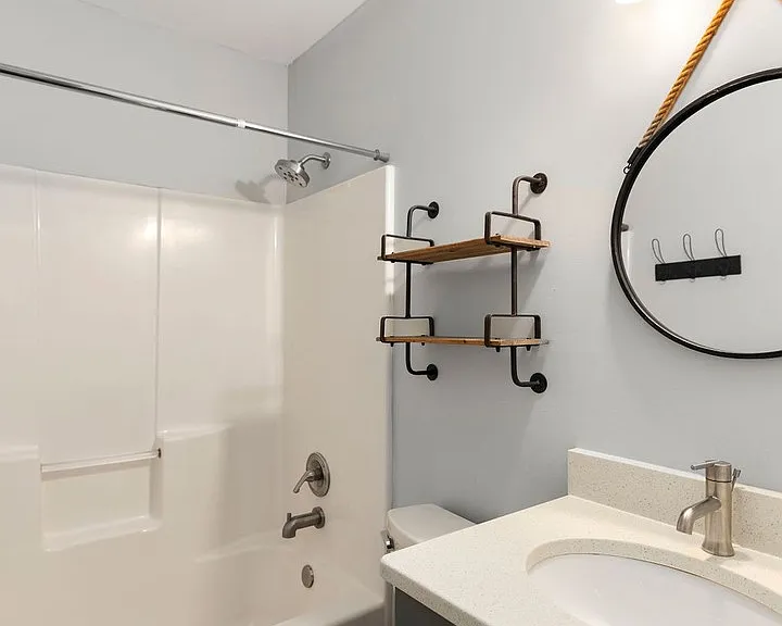 123 N Donahue Dr — Photo 19