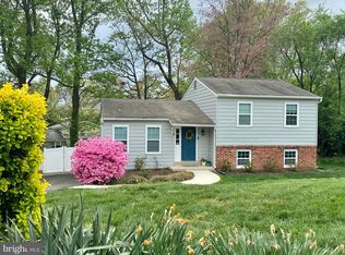 4132 Hunt Rd, Fairfax, VA 22032