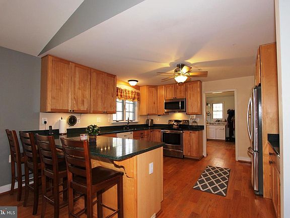 3rd image of 6360 Piney Hill Pl
