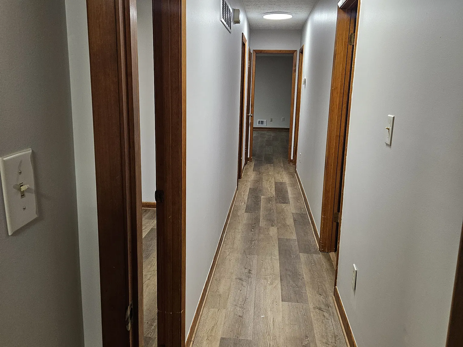 4 bed, 1995 sqft, $2,100 — Photo 4
