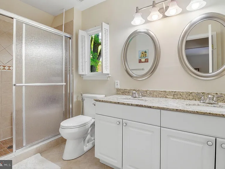 1509 Farsta Ct — Photo 28