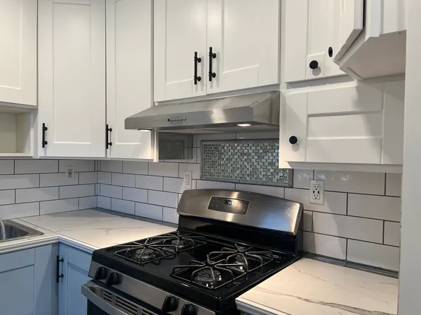 (undisclosed Address), Hempstead, NY 11550