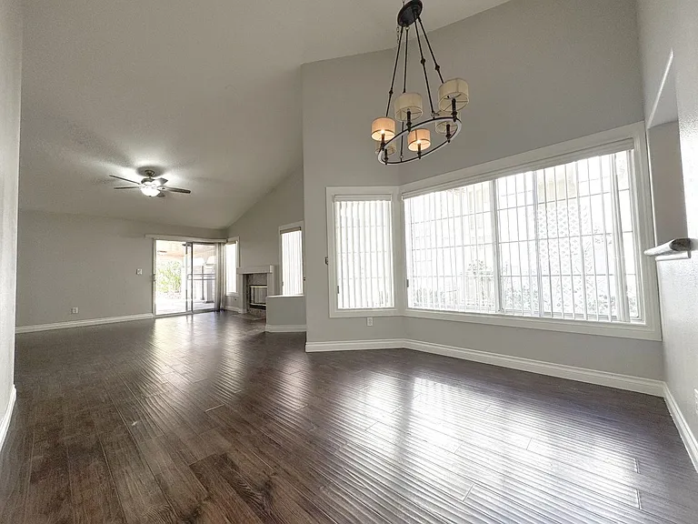 325 Cavalla St — Photo 24