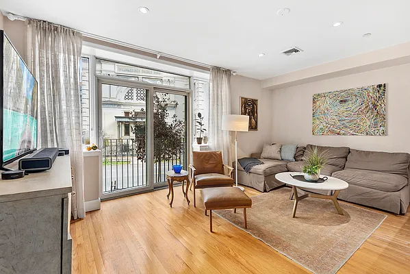 Rented by Corcoran | media 10