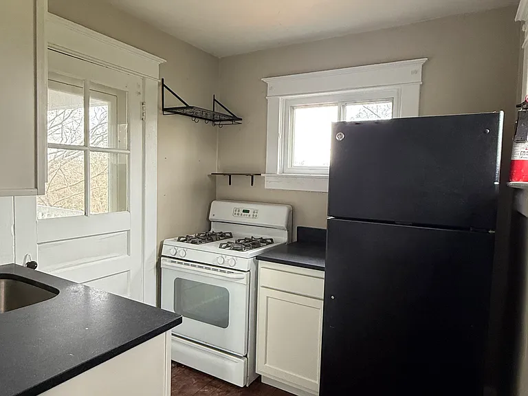 310 Franck Ave #3 — Photo 10