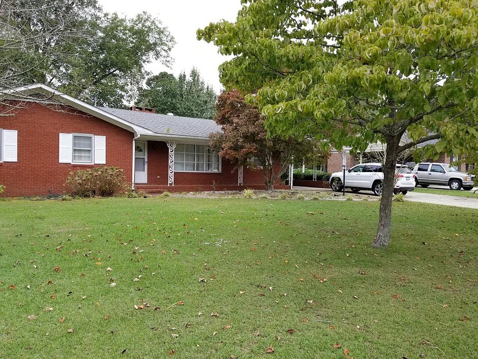 1st image of 2902 Graham Dr