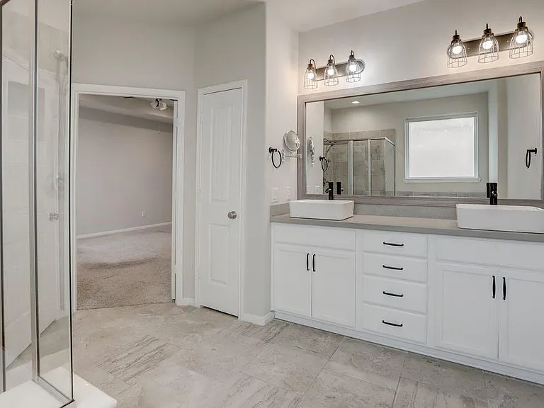 2714 Veranda Fls — Photo 18