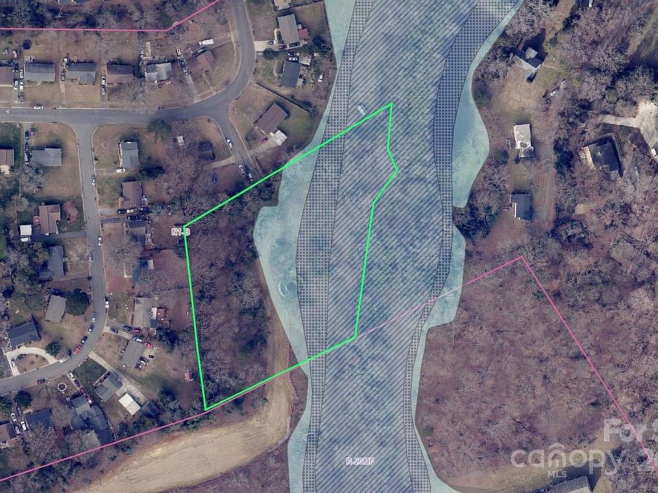 2nd image of 512 Farmhurst Dr
