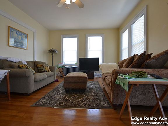 72 Hunnewell Ave. Boston - Brighton Unit Photo 2